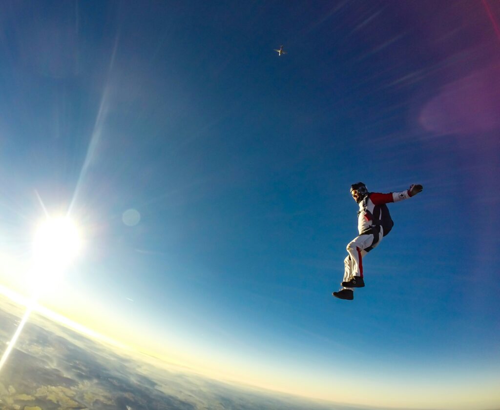 flying in lucid dreams through hypnosis programmes fro lucid dreaming