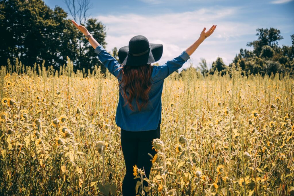 gratitude trio practice to shift your mindset into abundance