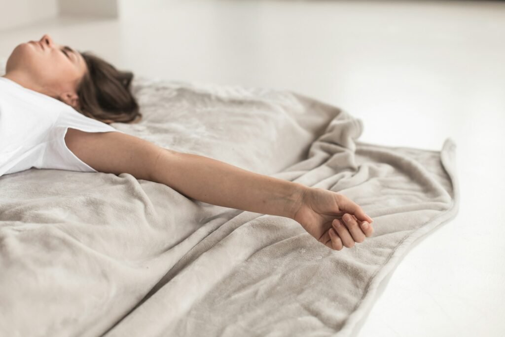 is yoga nidra the same as hypnosis